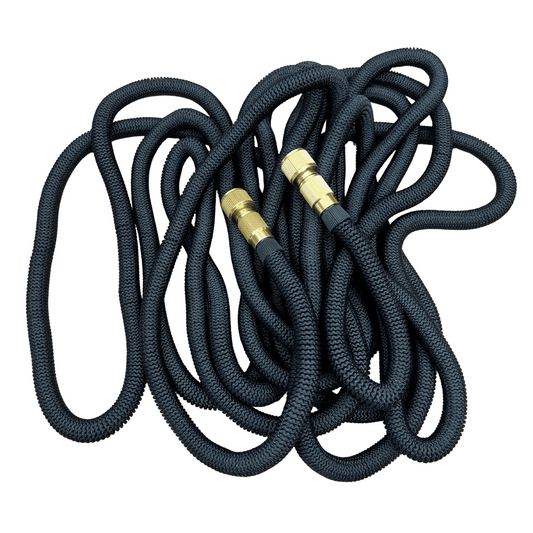 deck devil flexi hose that goes up to 30m when extended and in use for cleaning